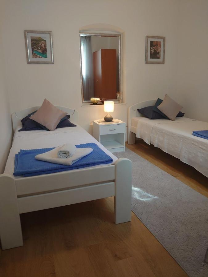 Apartments Tulipan - With Free Private Parking Garage Mostar Exteriér fotografie