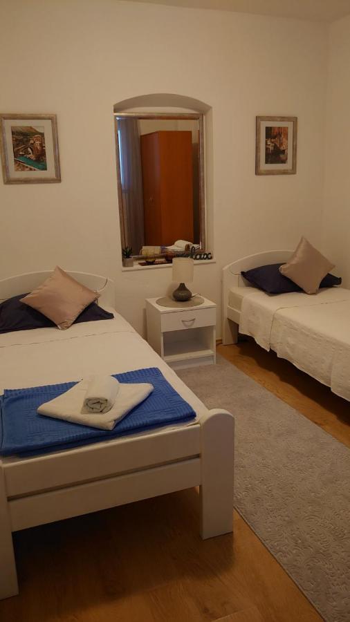 Apartments Tulipan - With Free Private Parking Garage Mostar Exteriér fotografie